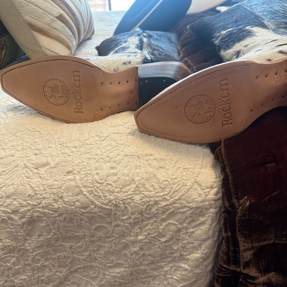 Rock’Em Cowhide Western WIDE CALF Knee-High Boots in Black & White - Picture 5 of 10